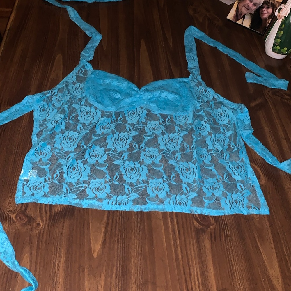 Lace trim Cami top.